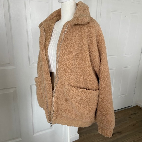 I AM GIA Teddy Coat 🧸 - Picture 3 of 8